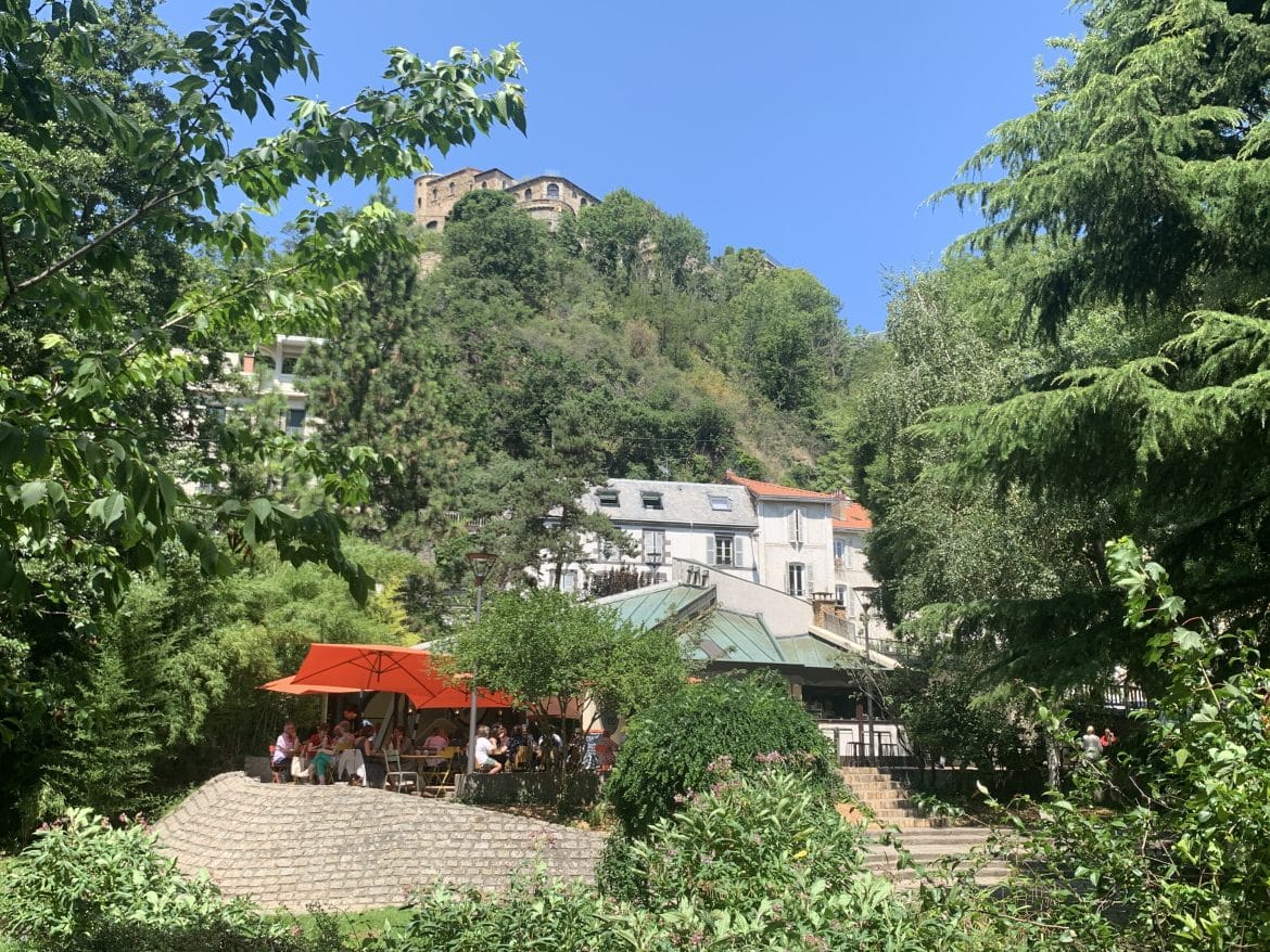 Le Moulin des Pierres dans le Parc thermal